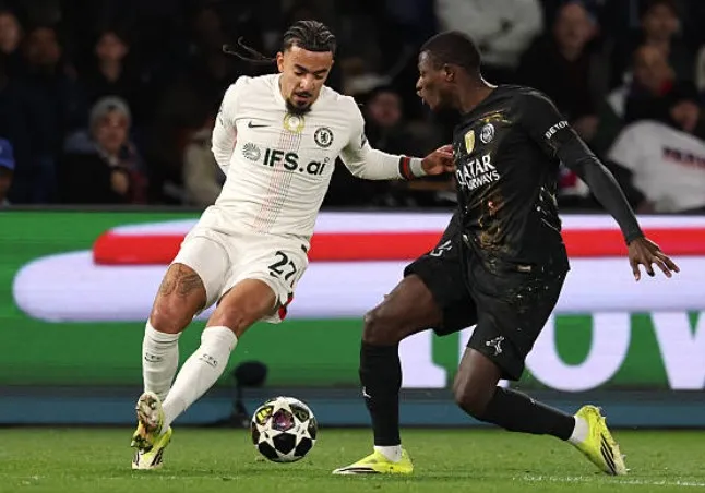 九游体育官网-古斯托本场数据：1粒进球，2次抢断，6夺回球权，对抗11胜8